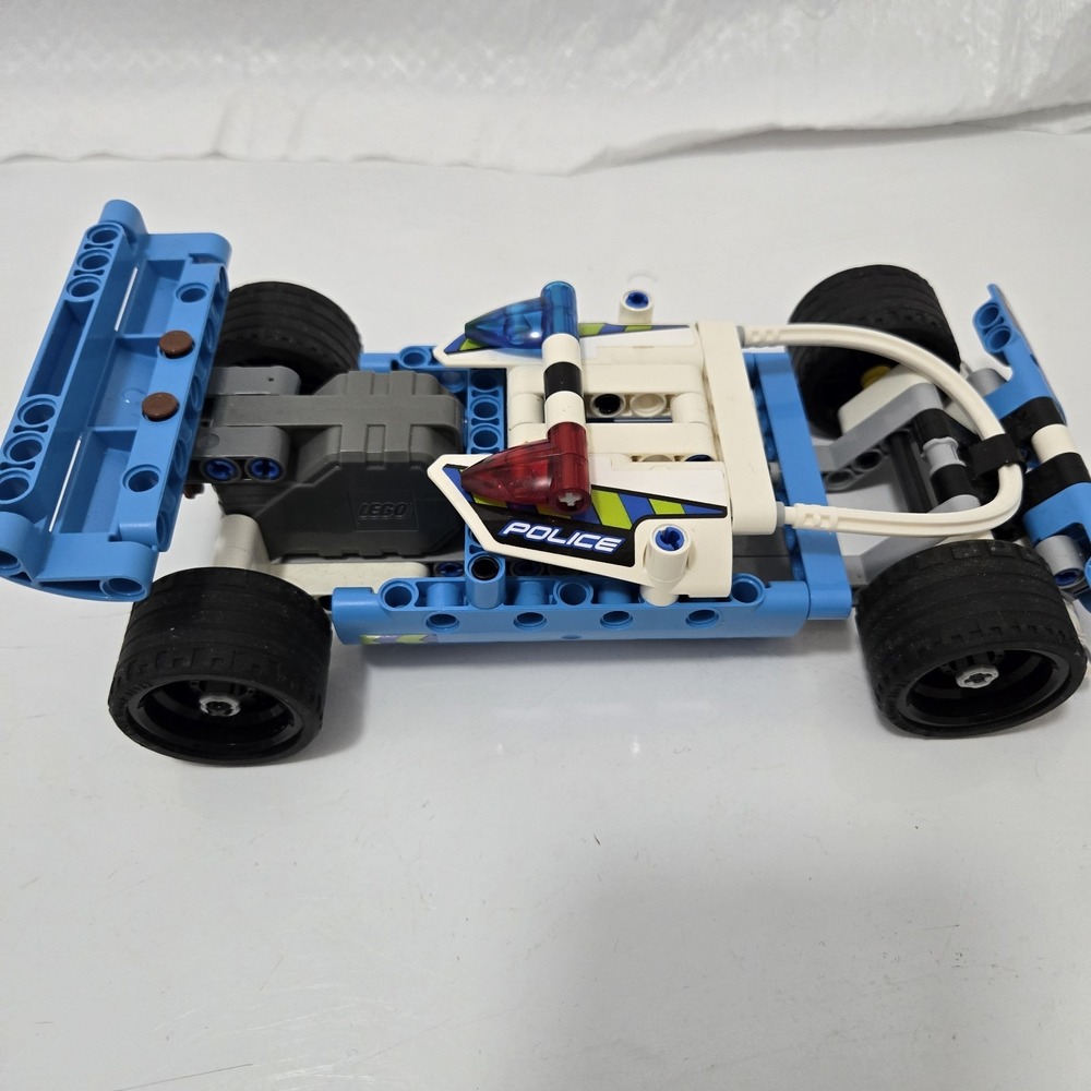 LEGO TECHNIC: Police Pursuit (42091)